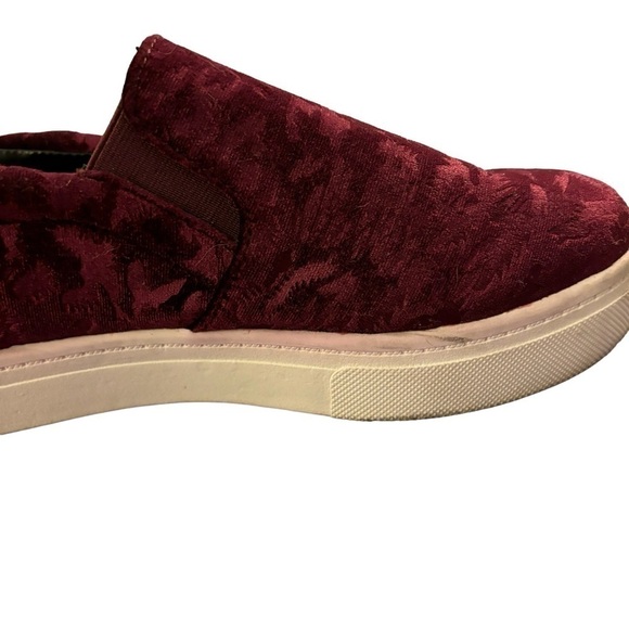 Circus by Sam Edelman Scotlyn Wine Animal Spot Velvet Slip On Sneaker Shoe 8.5 - Picture 6 of 12